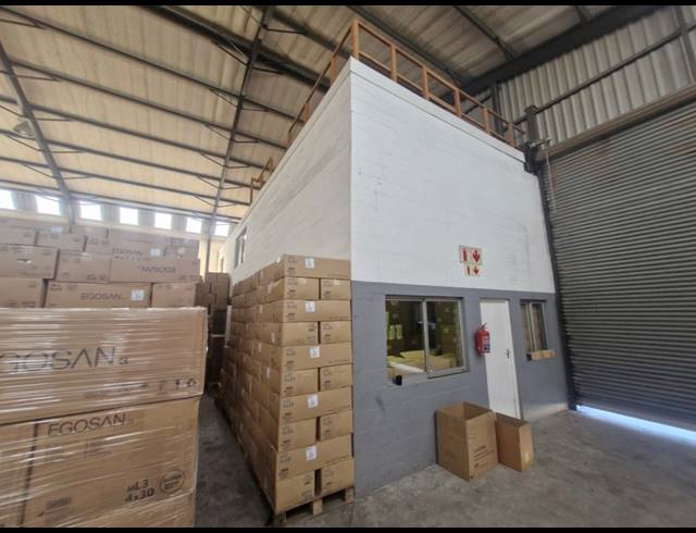 652M² WAREHOUSE TO LET IN OKAVANGO PARK